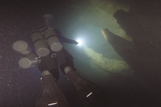 水下探险队首探“柳州天池”