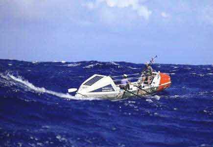 汕头大学四女生划艇横渡大西洋并打破世界纪录