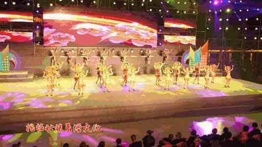 2018中国(广西)壮语春晚在忻城隆重举行