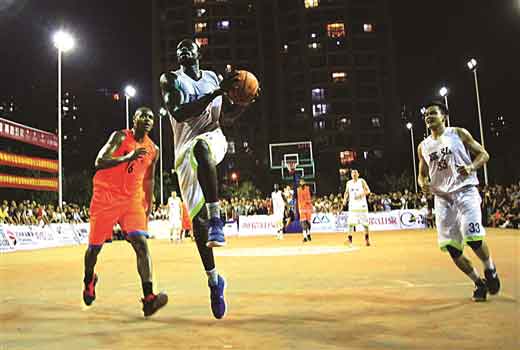 2018年柳州市篮球锦标赛拉开战幕