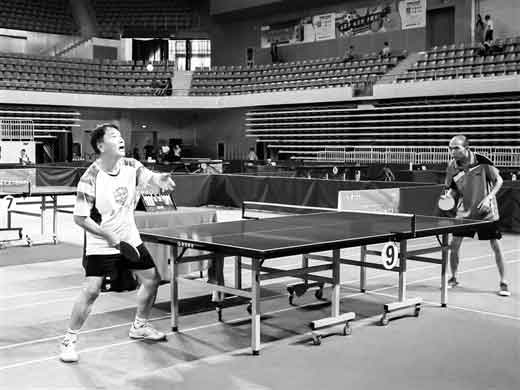 2020年柳州市乒乓球锦标赛开打