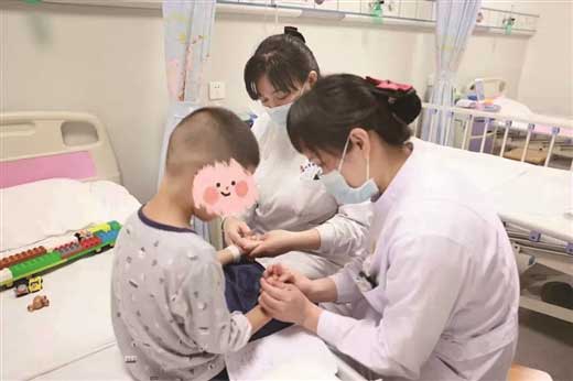 潭中人民医院开设“无输液病房”守护少儿健康